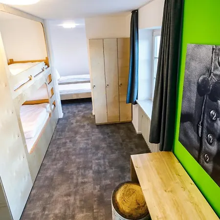 Vandrarhem Jugendherberge Burghausen