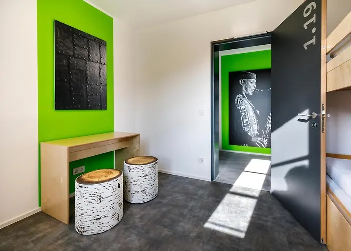 Hostel Jugendherberge Burghausen *