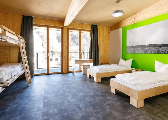 Jugendherberge Burghausen Hostal *